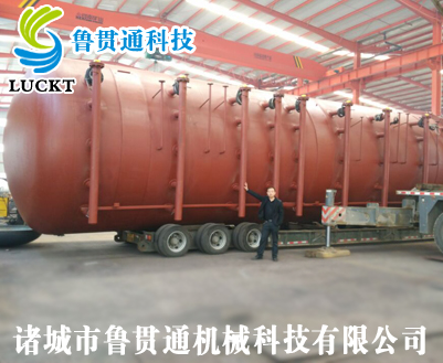 Large electric heated water vulcanization tank